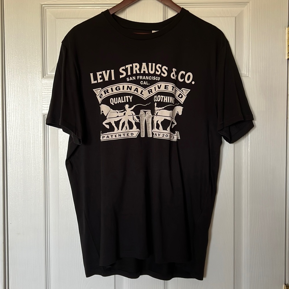 Levi’s t-shirt size L